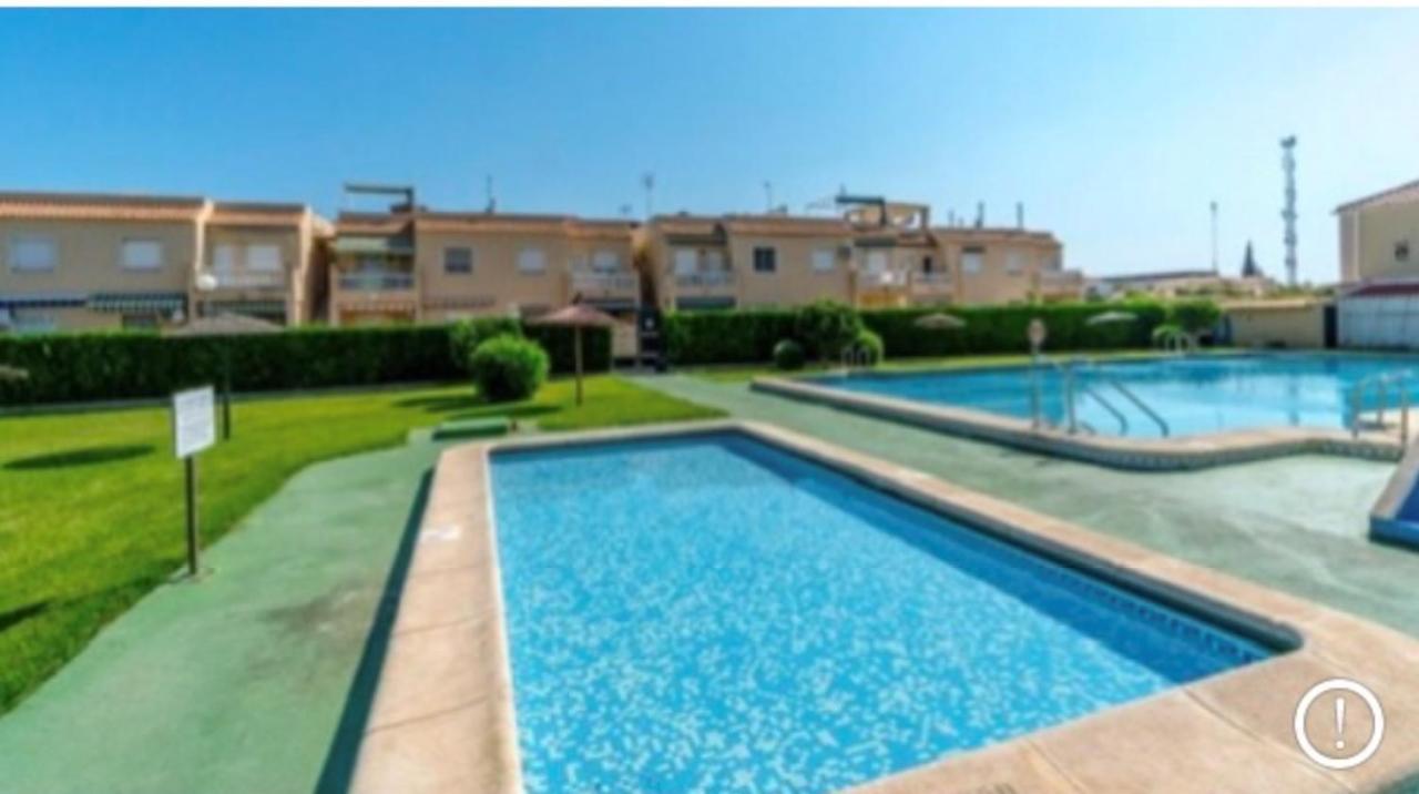 2 Bed Apartment In Paraje Natural Fase 1, Torrevieja Ngoại thất bức ảnh