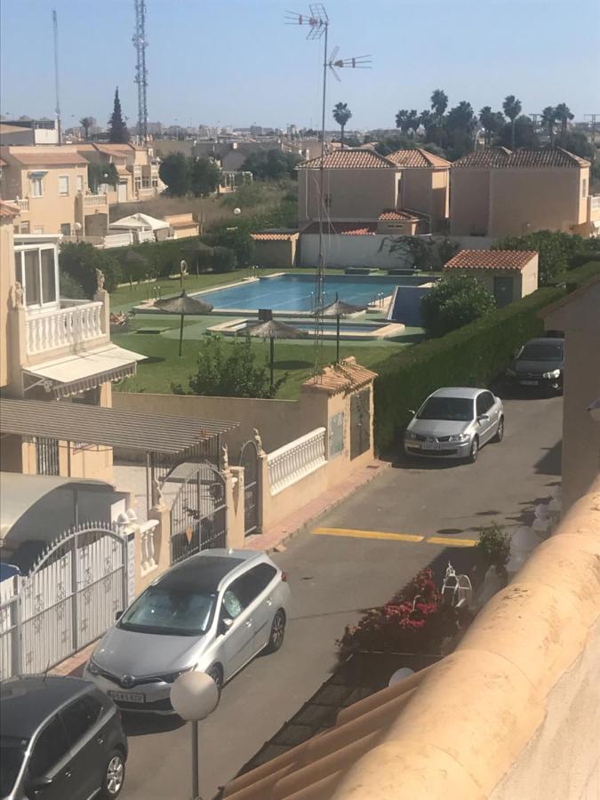 2 Bed Apartment In Paraje Natural Fase 1, Torrevieja Ngoại thất bức ảnh