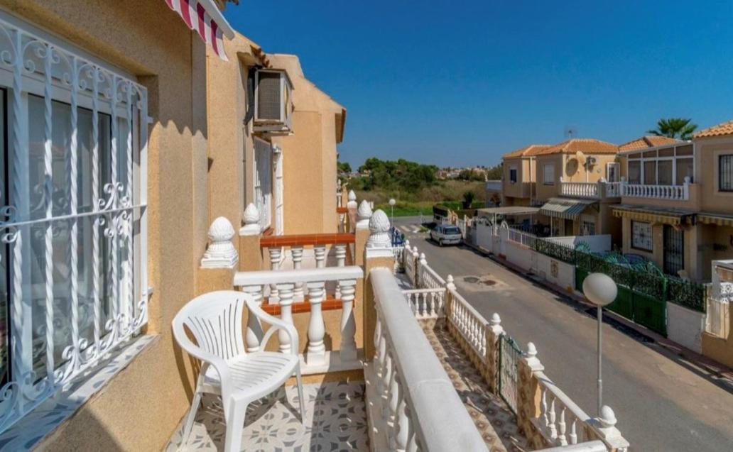 2 Bed Apartment In Paraje Natural Fase 1, Torrevieja Ngoại thất bức ảnh